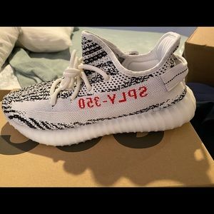 Yeezy 350 v2 zebra size 9.5 adidas Kanye west